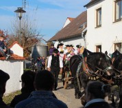 Rundgang um die Kirche